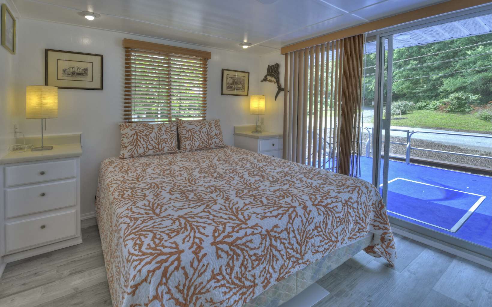 270 W Tennessee Avenue