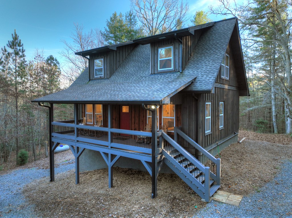 153 Seven Pines Trail