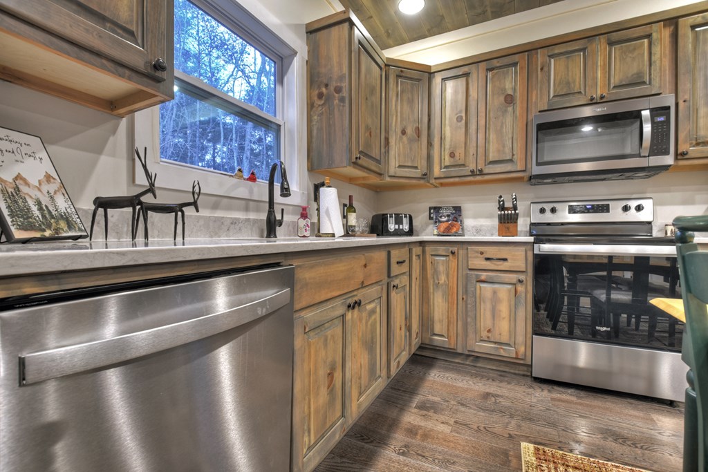 153 Seven Pines Trail