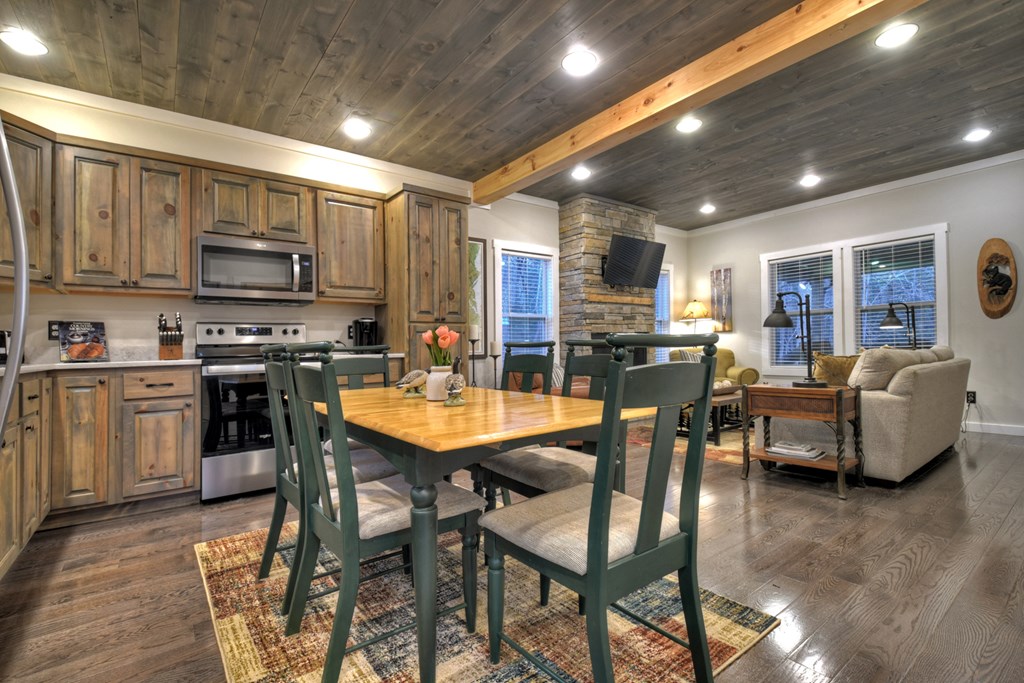 153 Seven Pines Trail