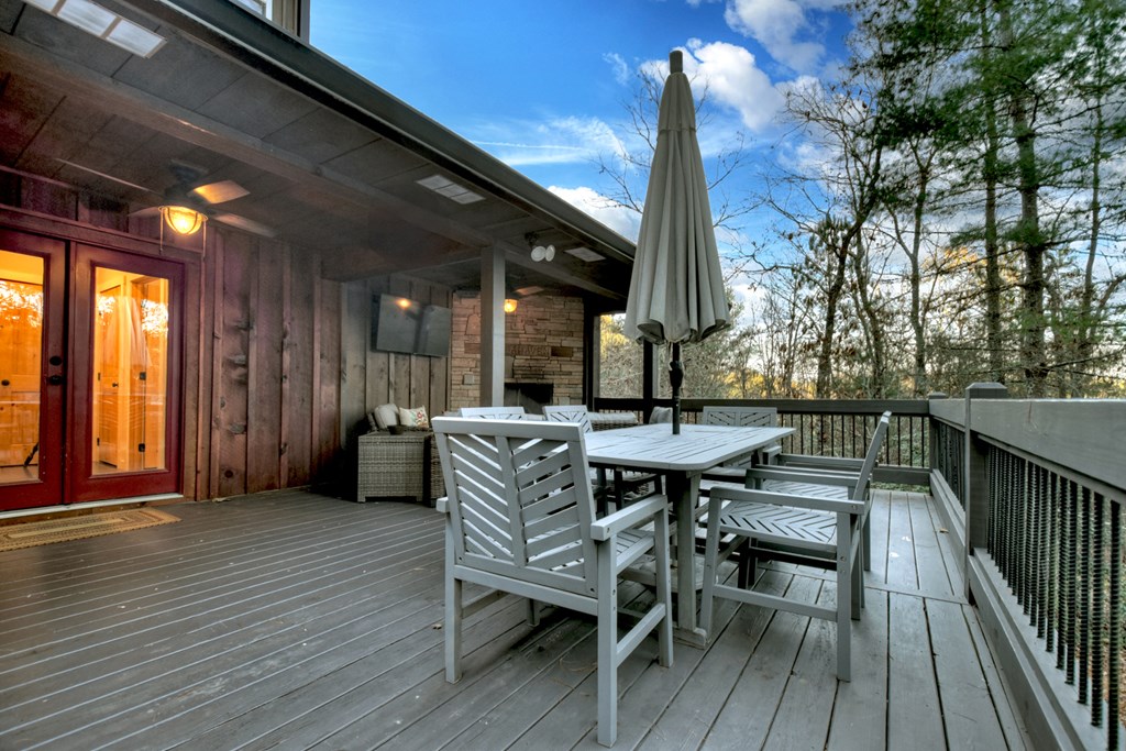 153 Seven Pines Trail