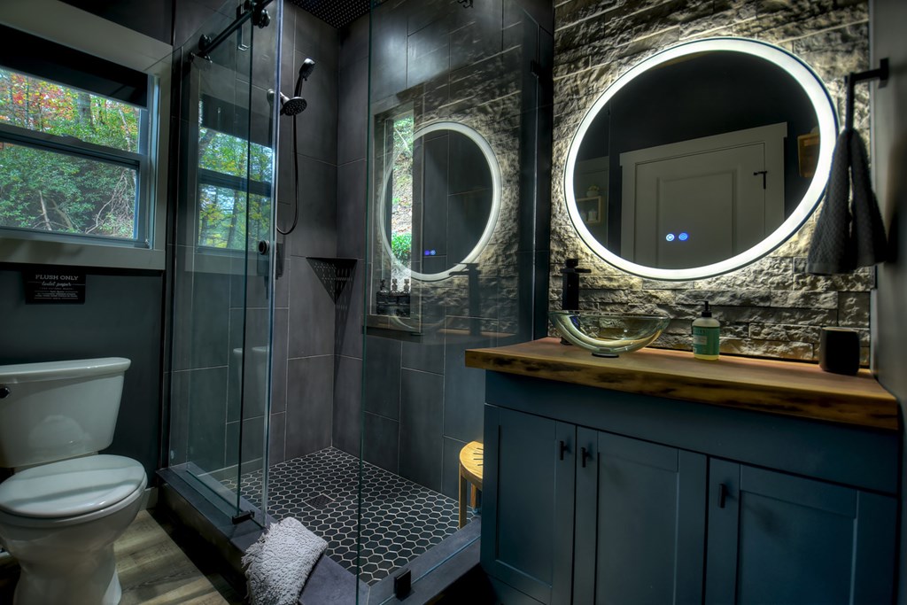 372 Flat Creek River Road