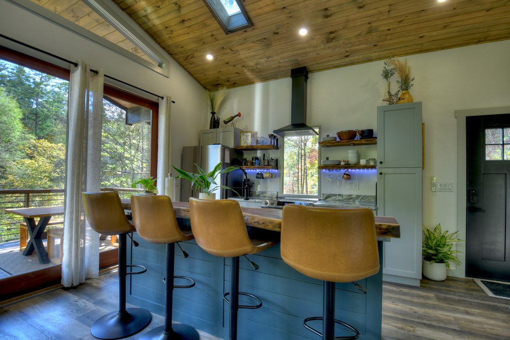 372 Flat Creek River Road