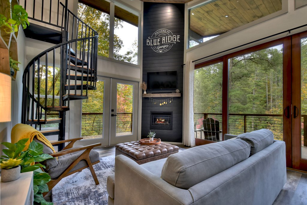 372 Flat Creek River Road