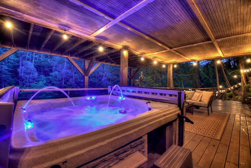 372 Flat Creek River Road