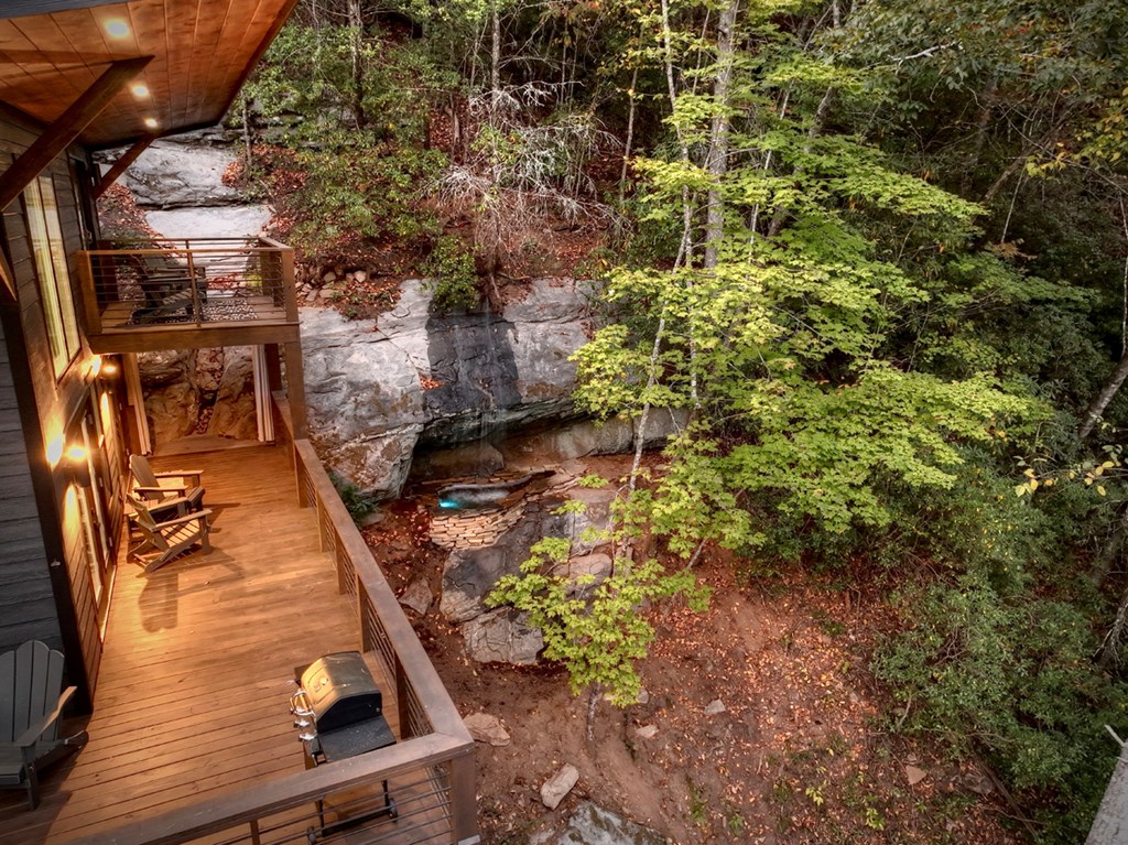 372 Flat Creek River Road