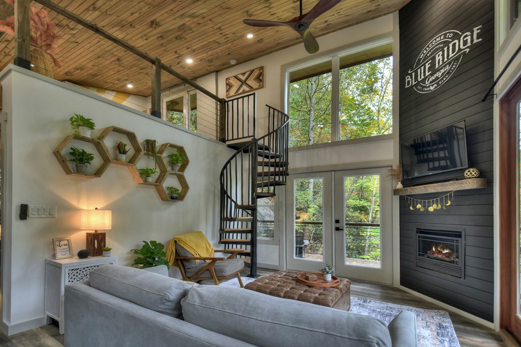 372 Flat Creek River Road