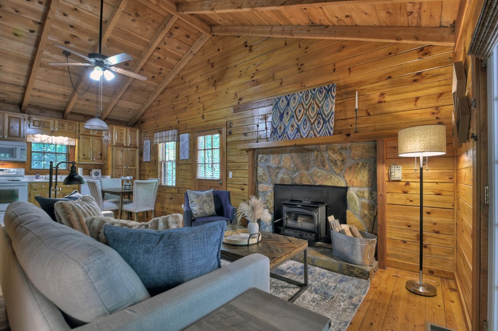 335 Misty Hollow Road