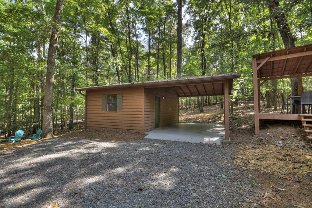 335 Misty Hollow Road