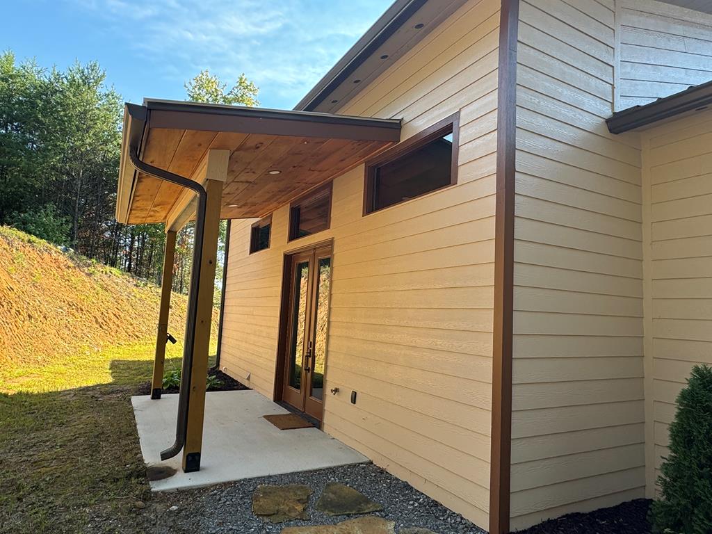 125 Golden Eagle Circle