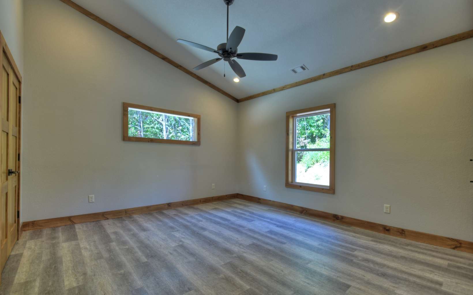 125 Golden Eagle Circle