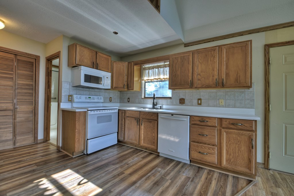 617 Country Mountain Ridge Drive