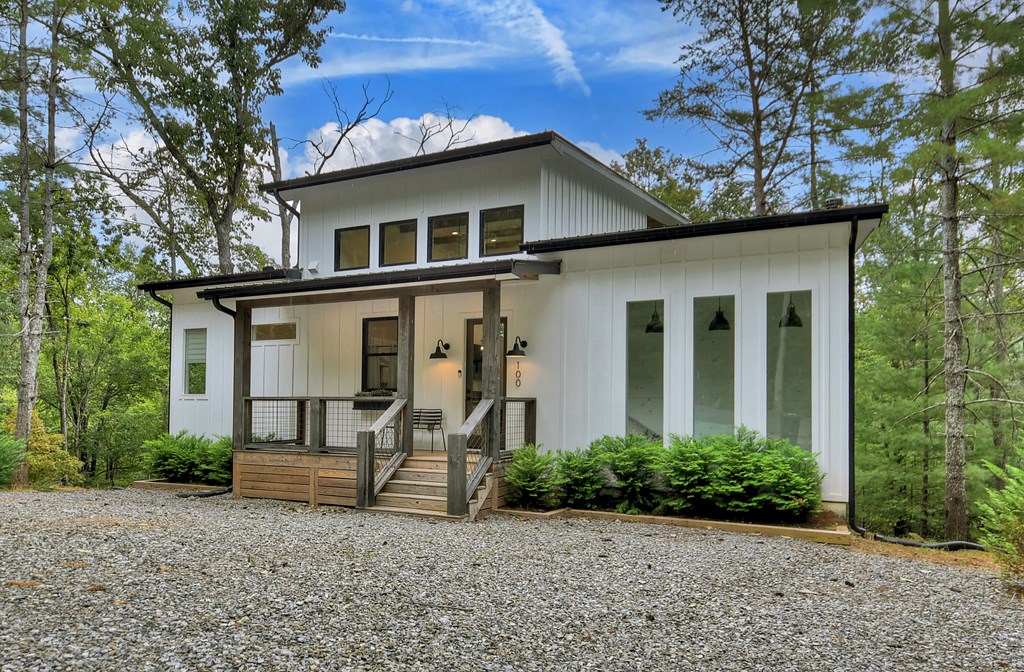 100 Oak View Road