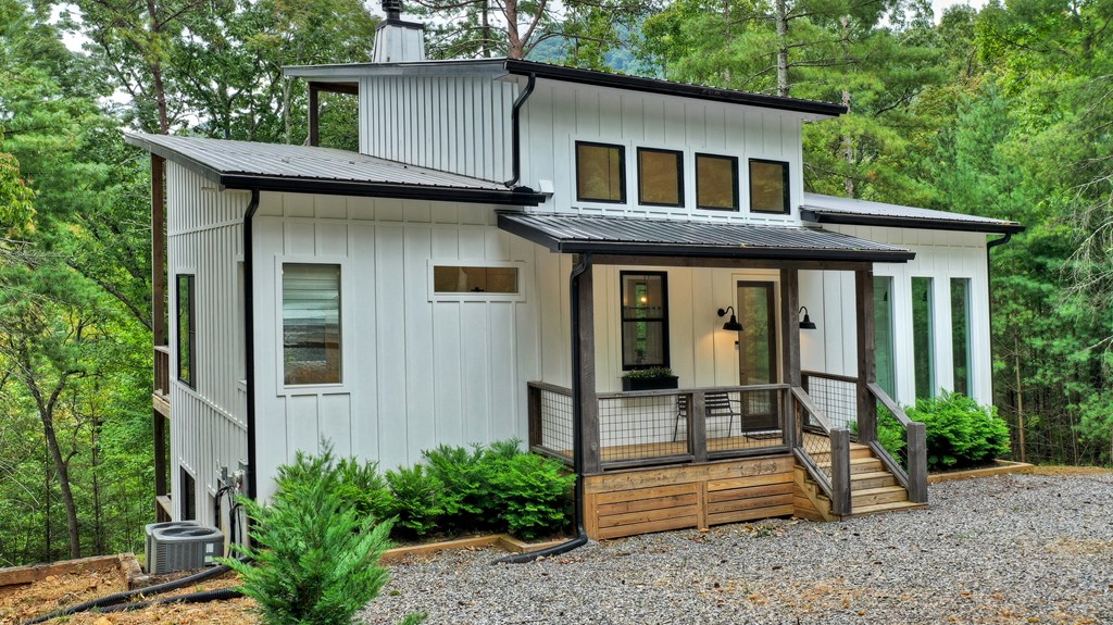 100 Oak View Road