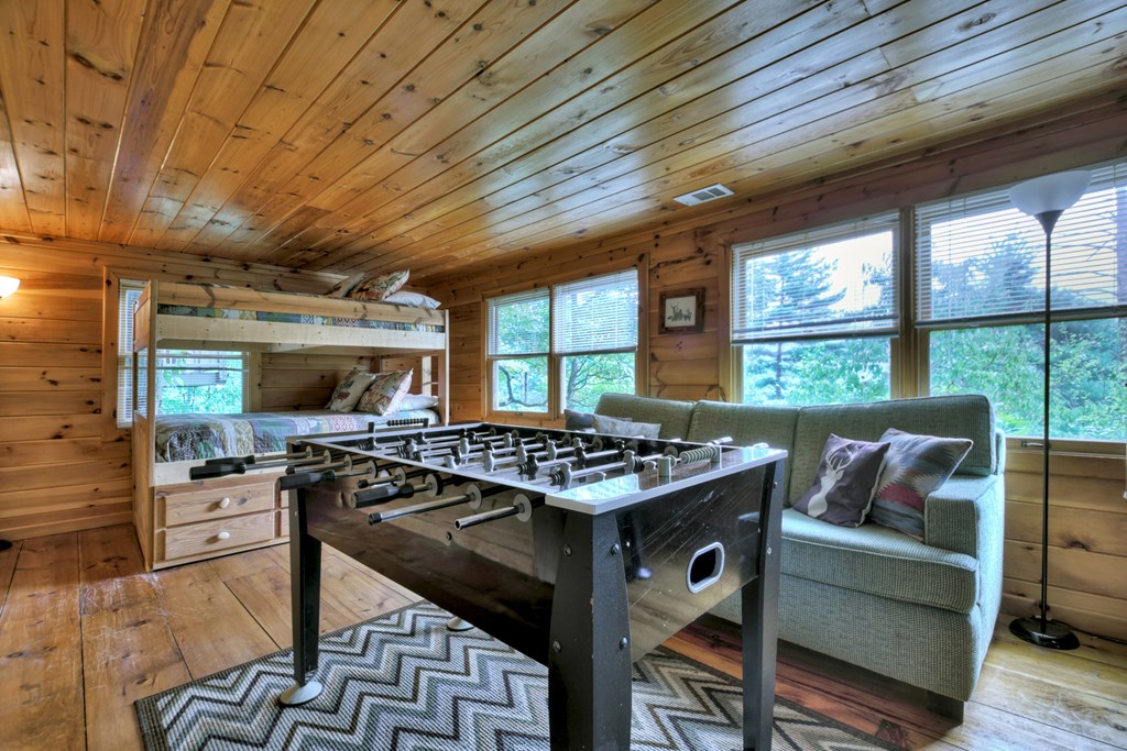 477 Mountain View Circle