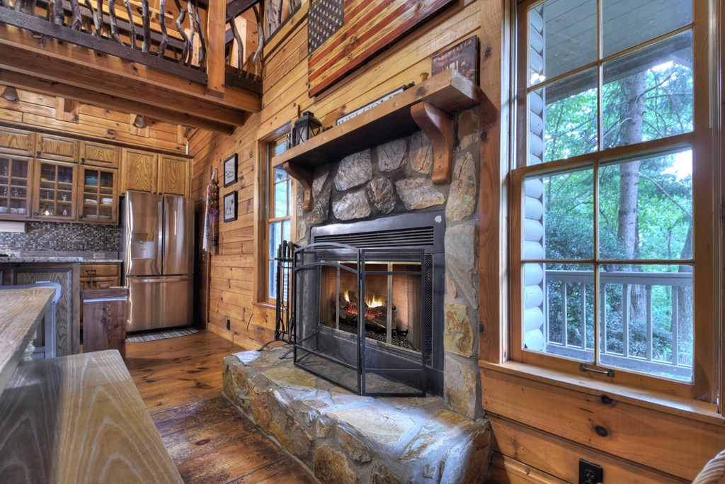 477 Mountain View Circle