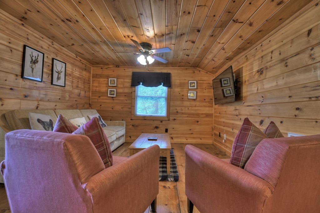 477 Mountain View Circle