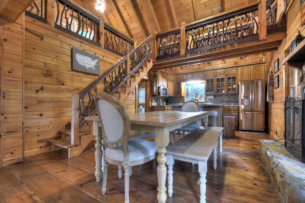 477 Mountain View Circle