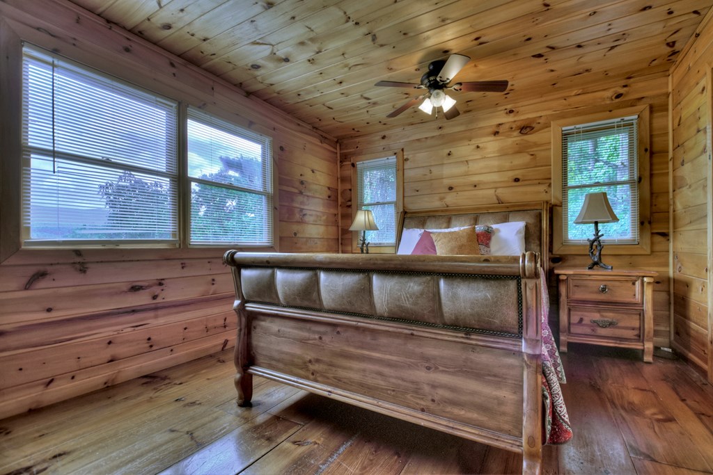 477 Mountain View Circle