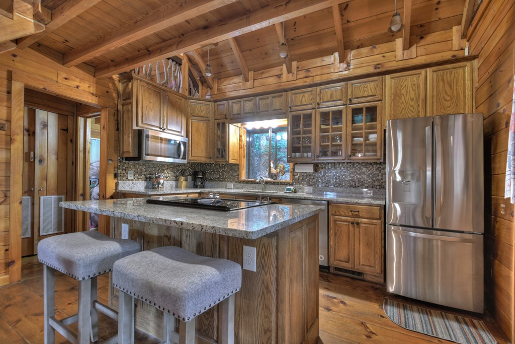 477 Mountain View Circle