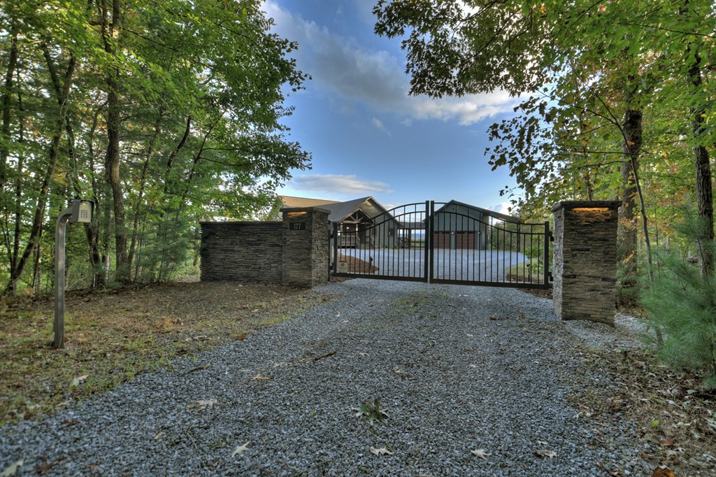 177 Toccoa Vista Lane