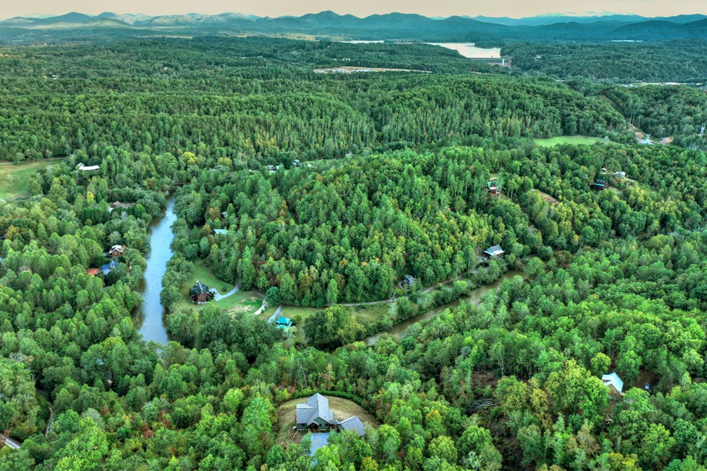 177 Toccoa Vista Lane