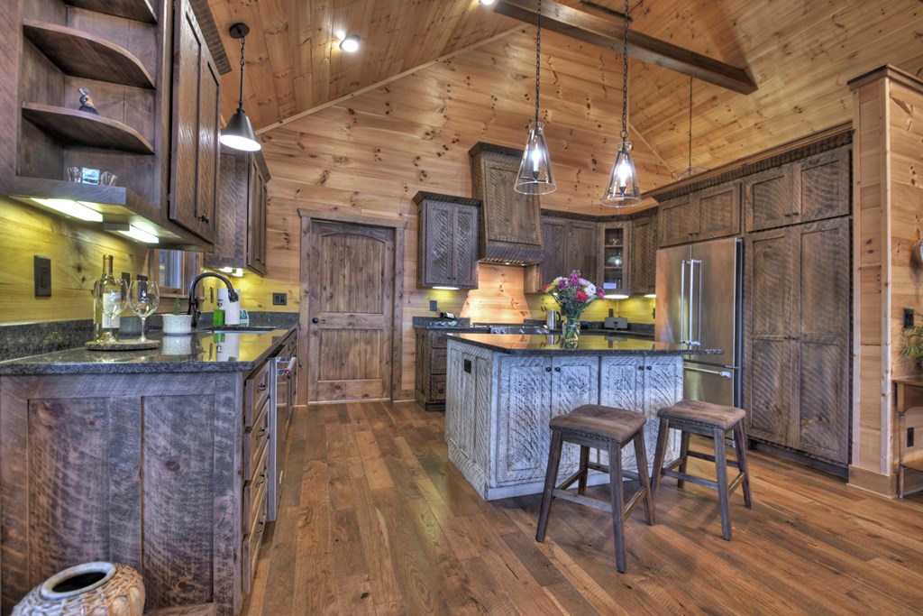 177 Toccoa Vista Lane