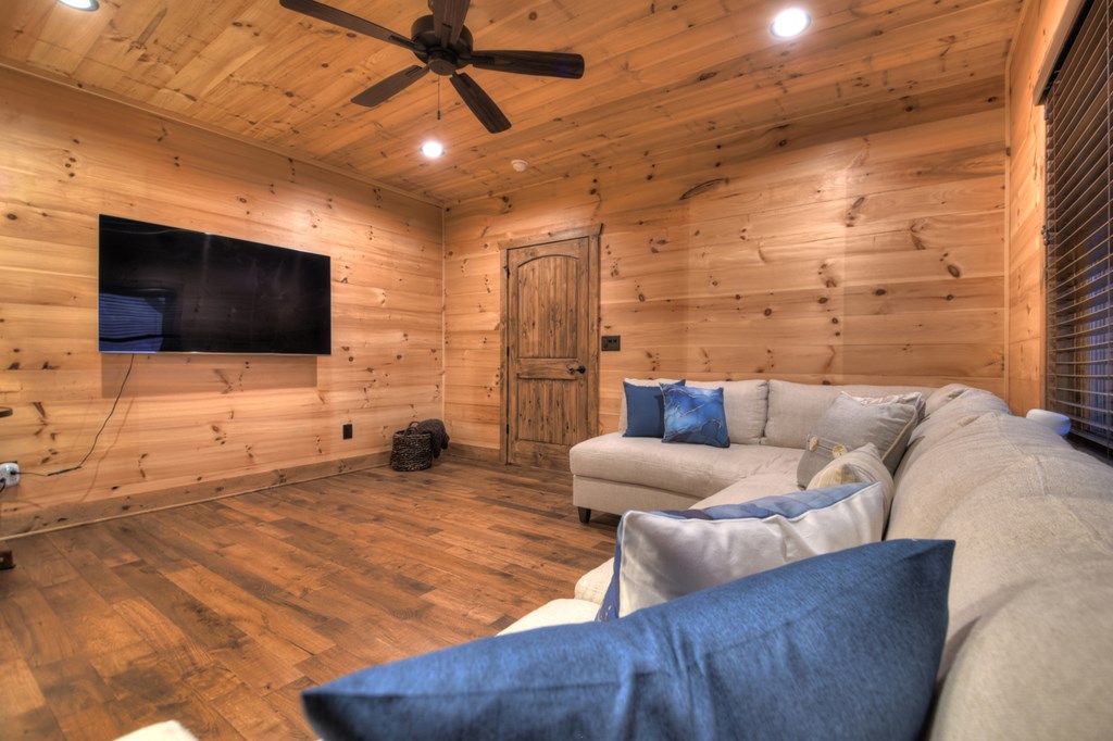 177 Toccoa Vista Lane