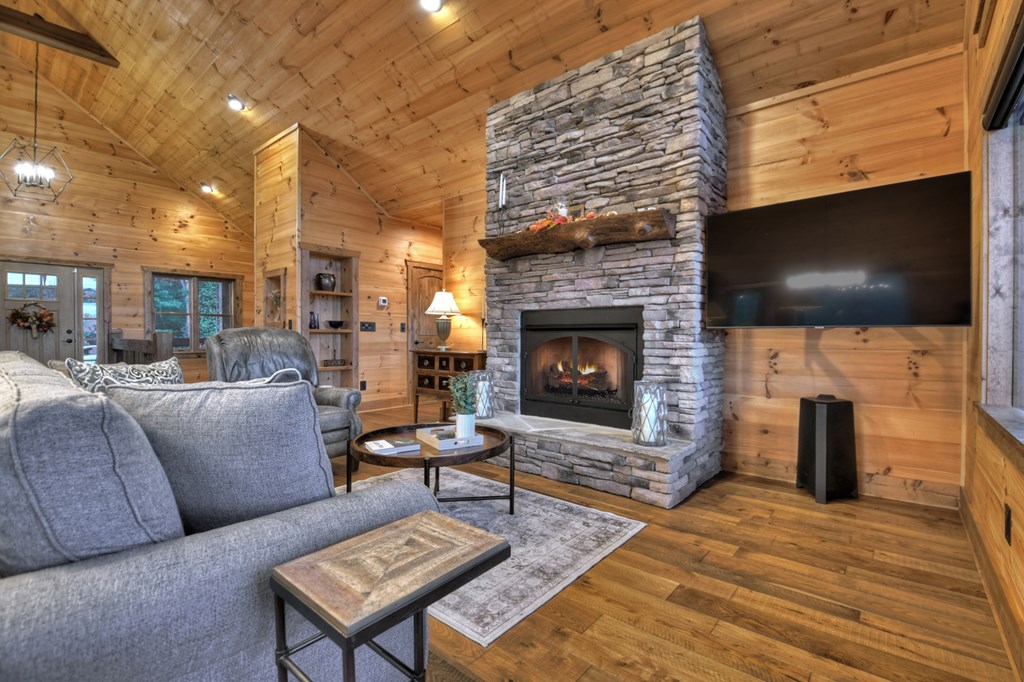 177 Toccoa Vista Lane