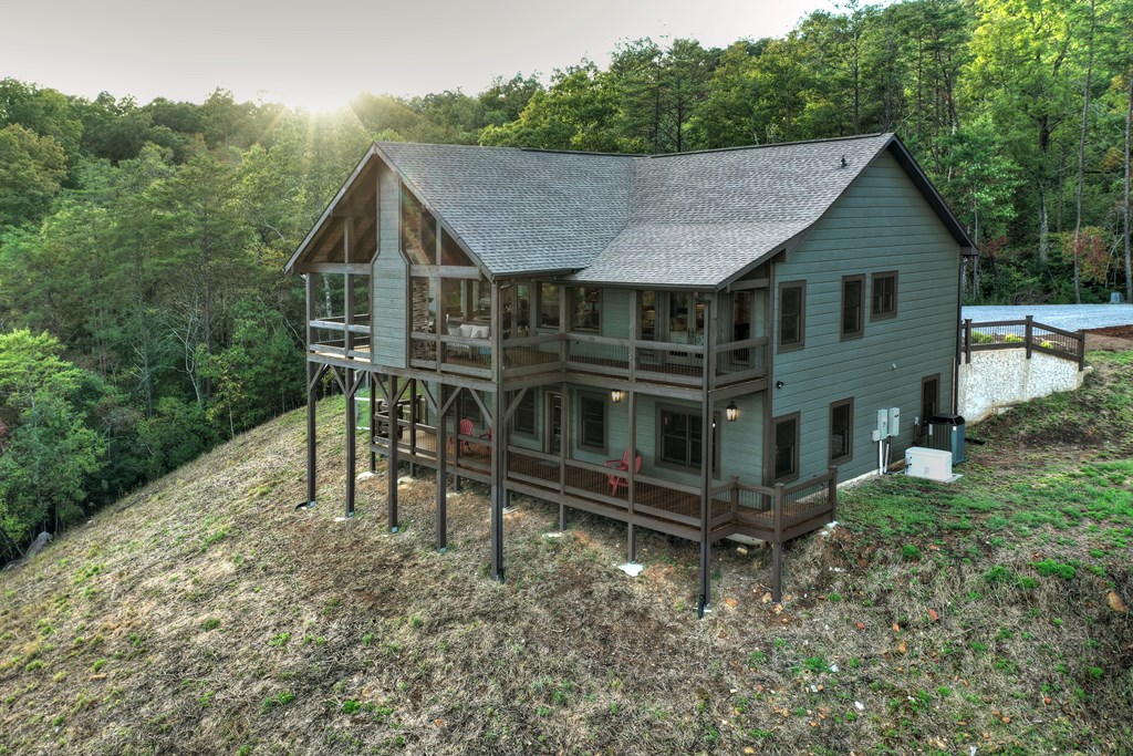 177 Toccoa Vista Lane