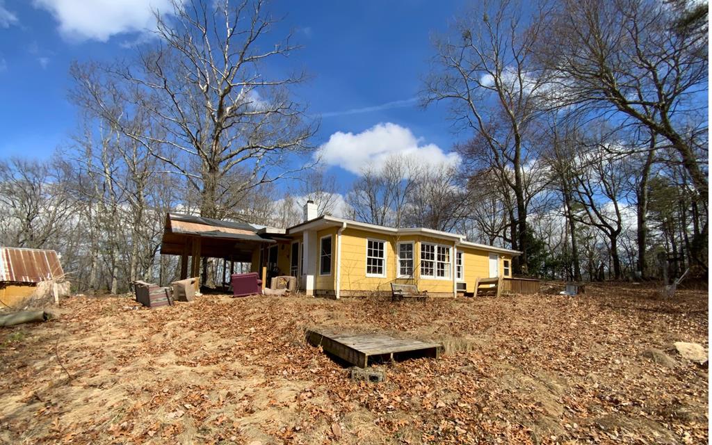 1344 Piney Spur Road S