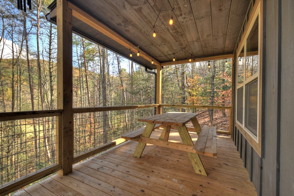 203 Buck Creek Trail