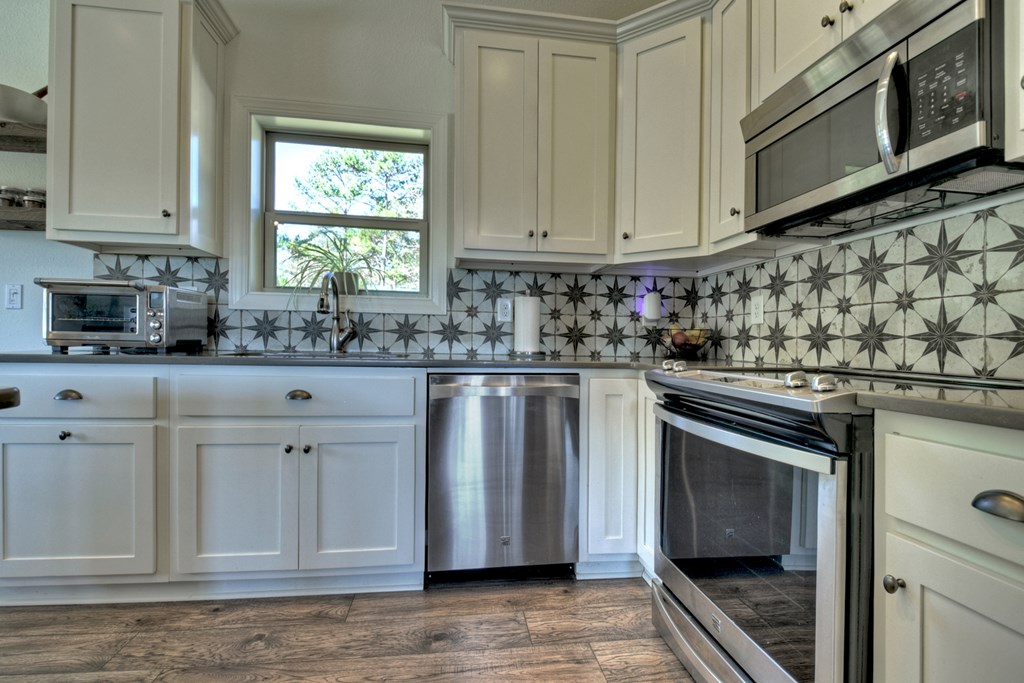 1183 Barnes Creek Road