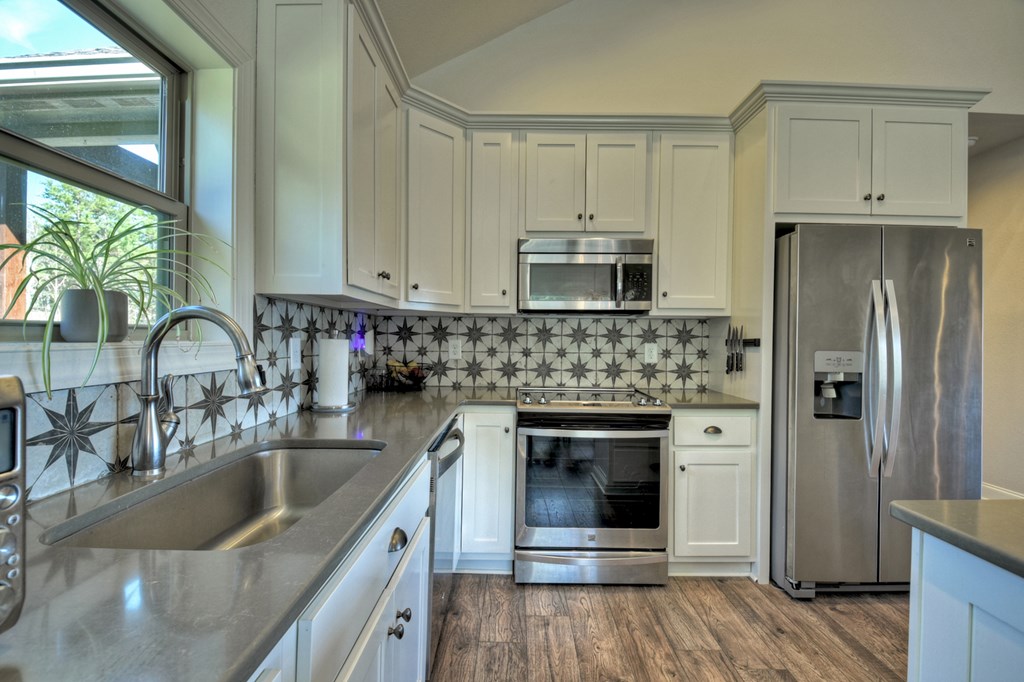 1183 Barnes Creek Road