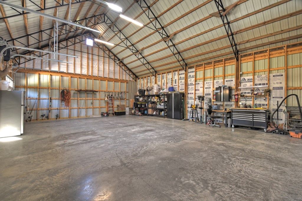 1183 Barnes Creek Road