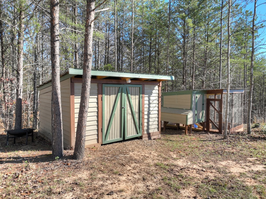 1183 Barnes Creek Road