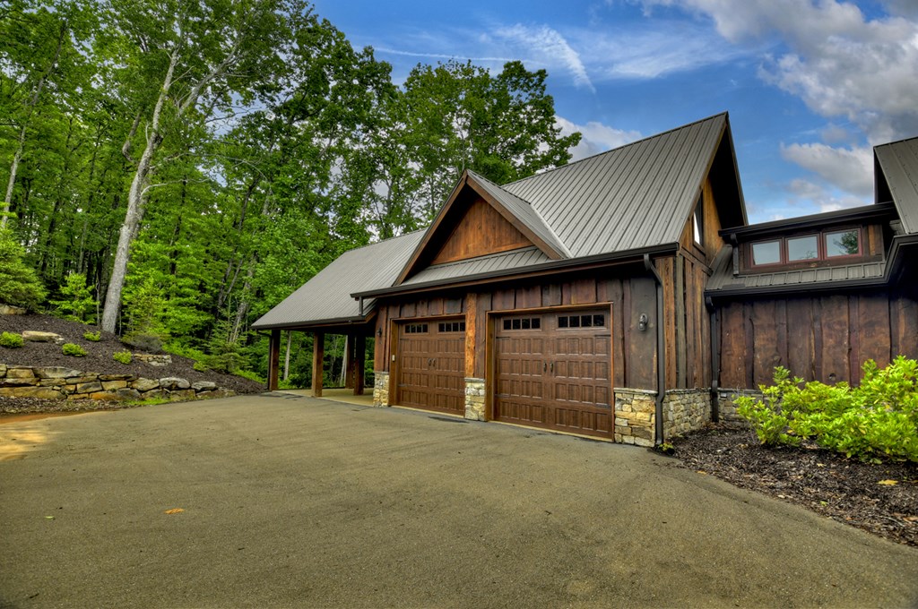 258 Forest Ridge Drive