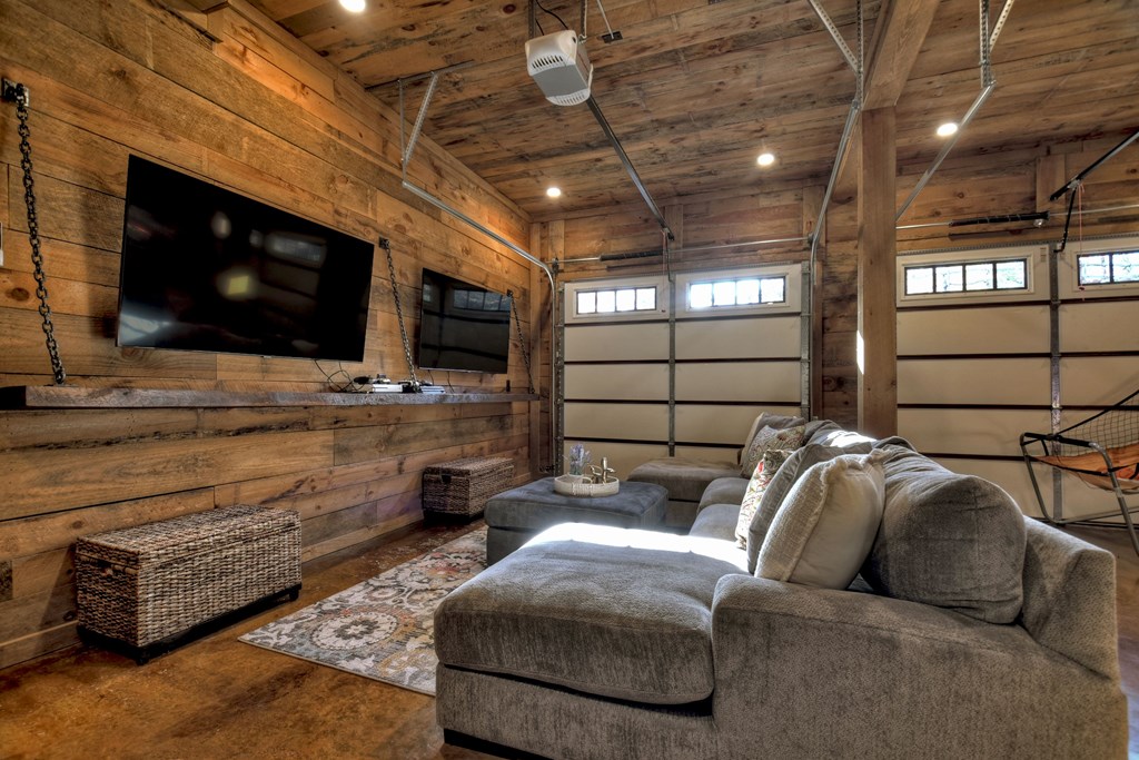 258 Forest Ridge Drive