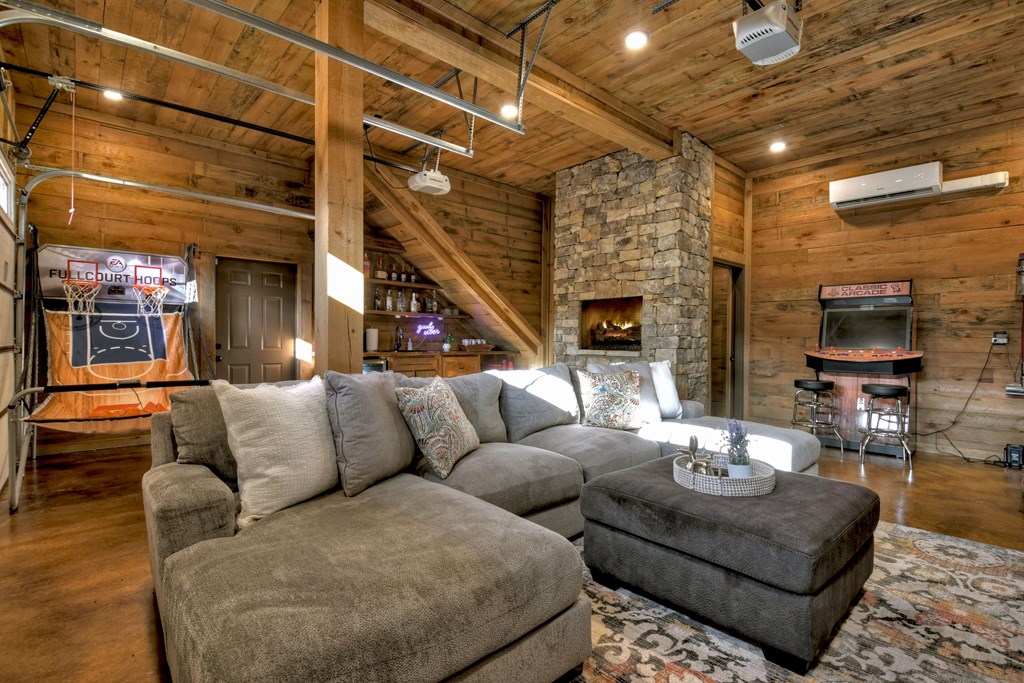 258 Forest Ridge Drive