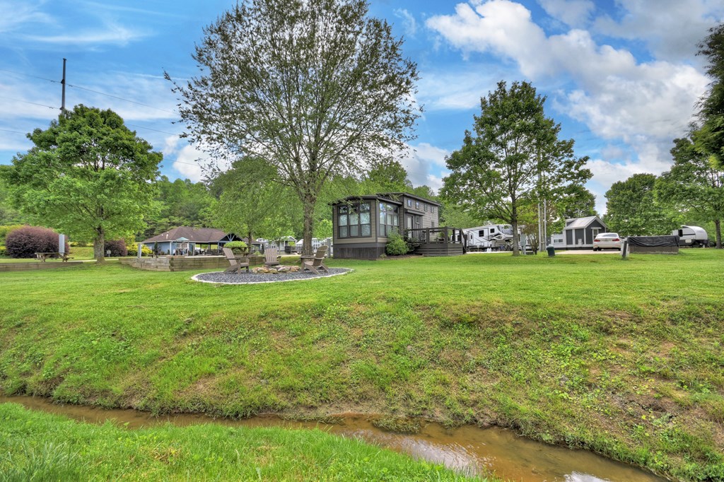 35 Mountain Meadows Circle