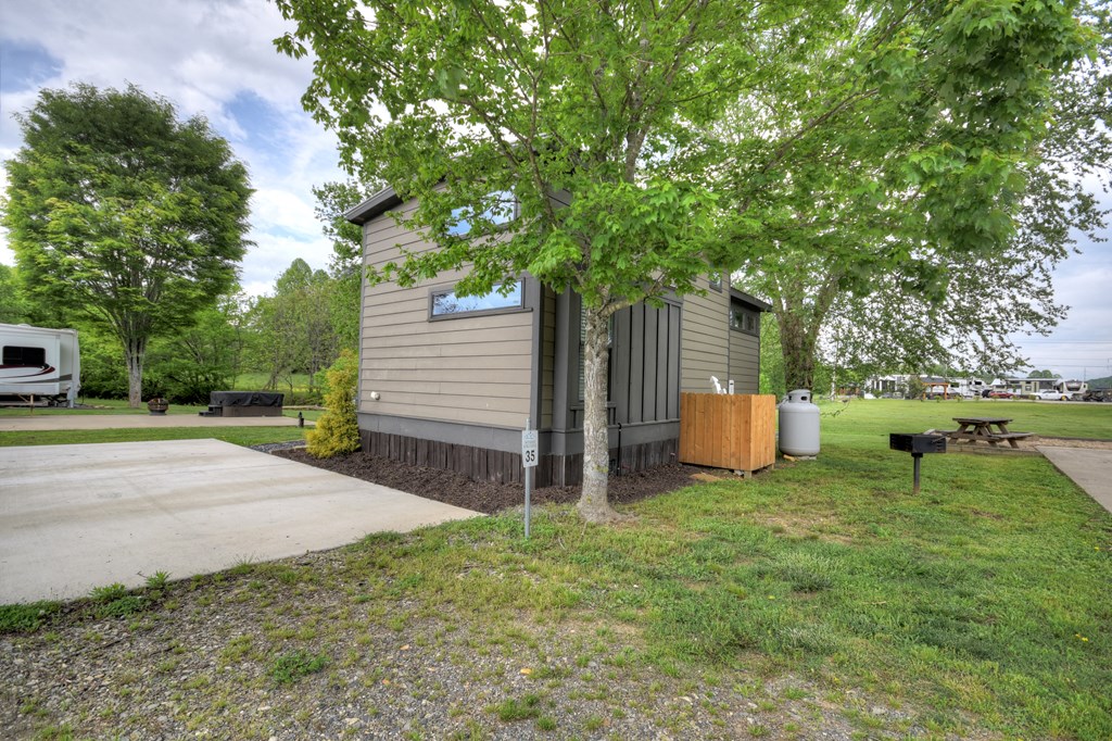 35 Mountain Meadows Circle