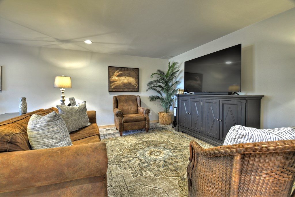 54 Channing Hollow