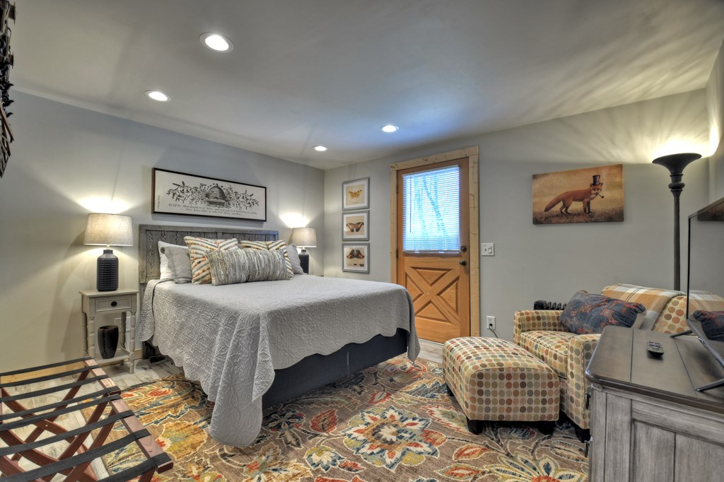 54 Channing Hollow