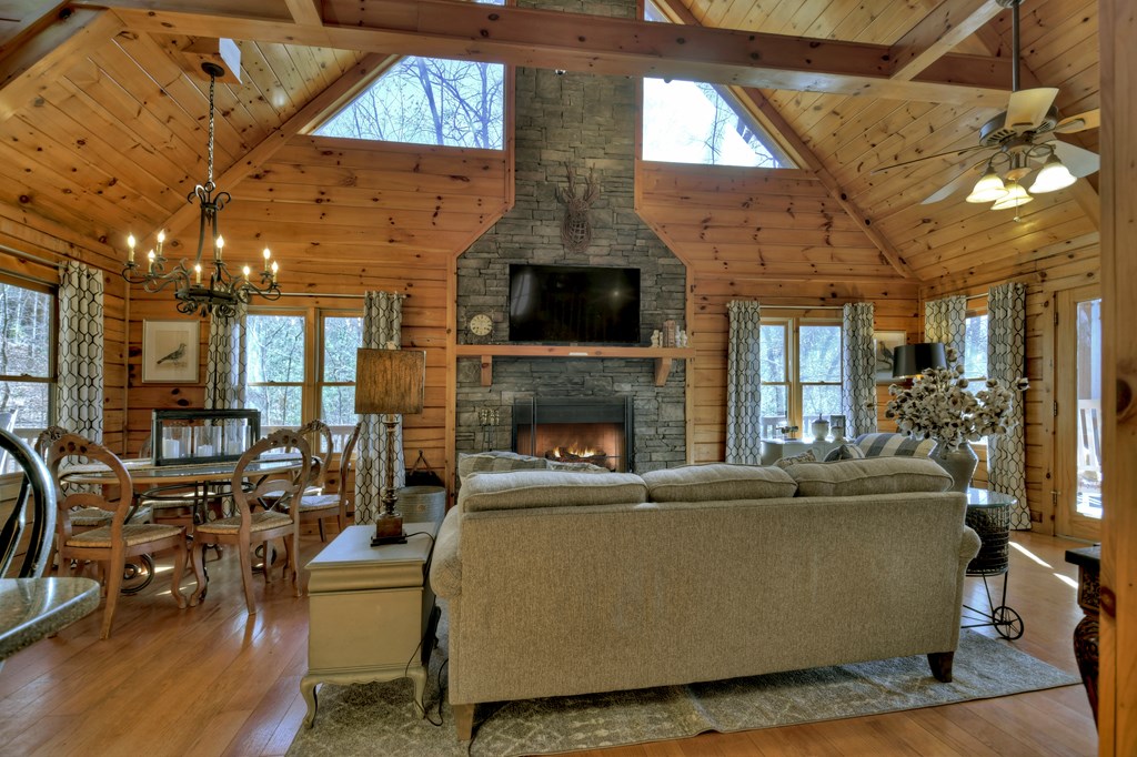 54 Channing Hollow