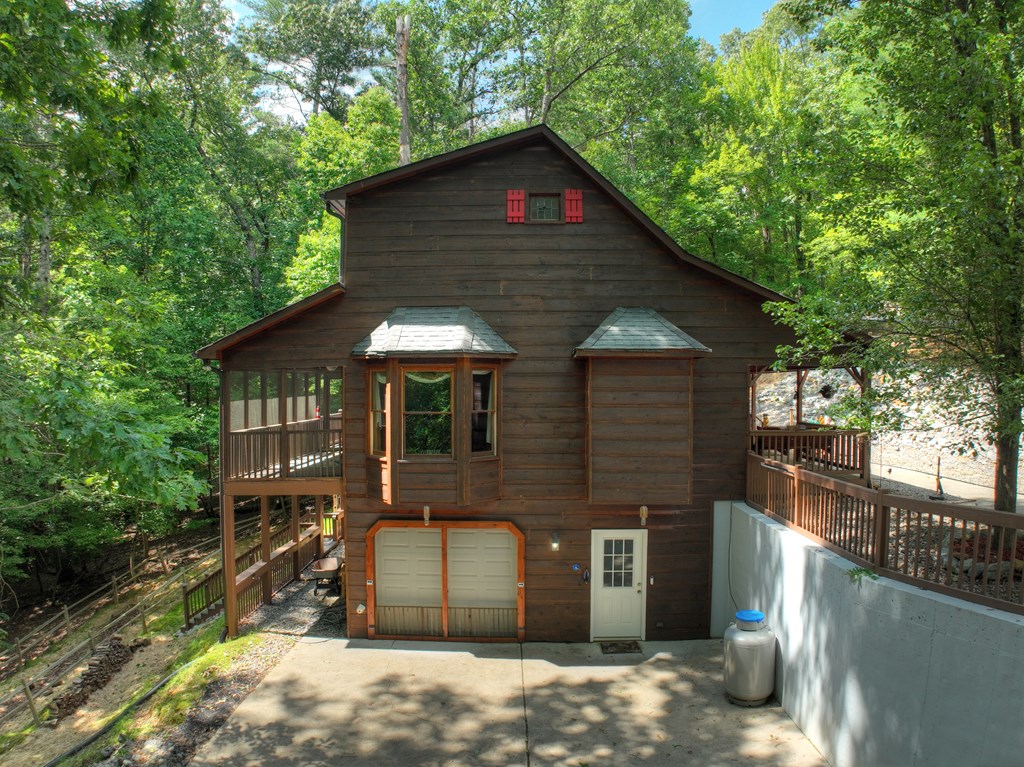 1301 Newport Drive