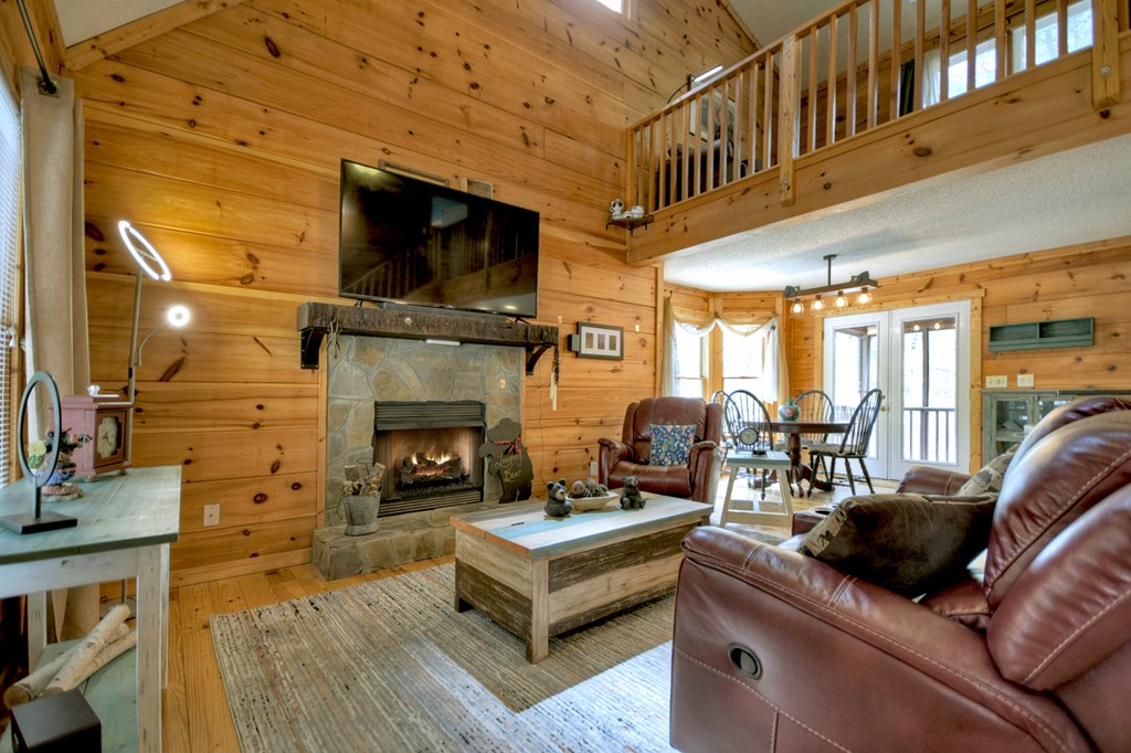 1301 Newport Drive