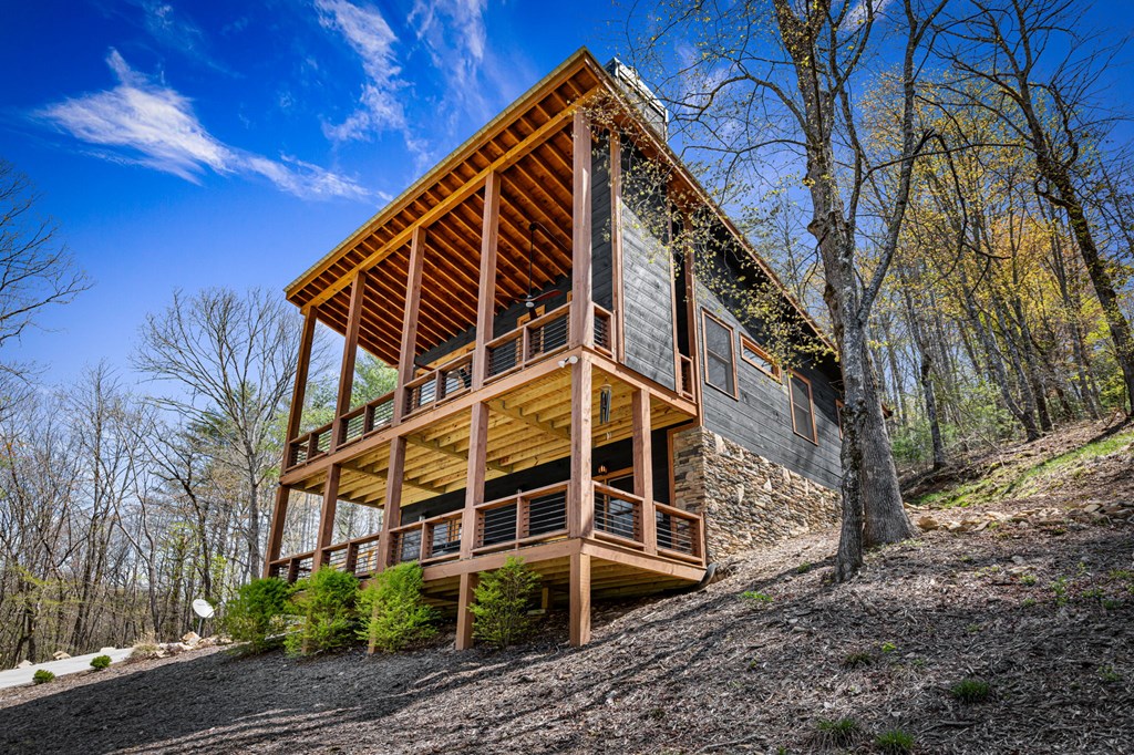 529 Hidden Valley Drive