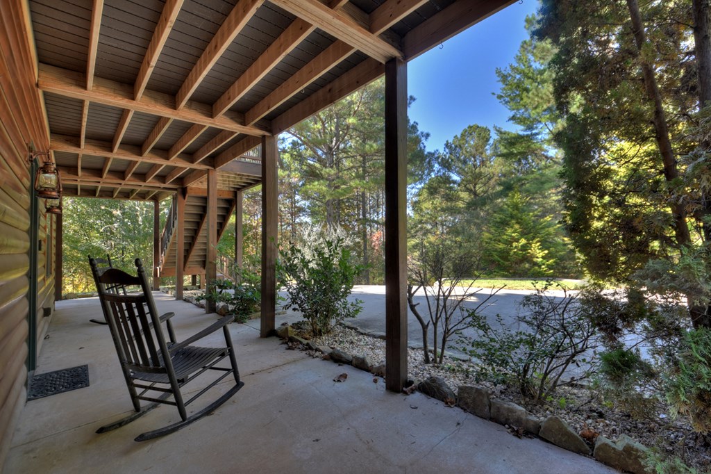 125 Pine View Lane