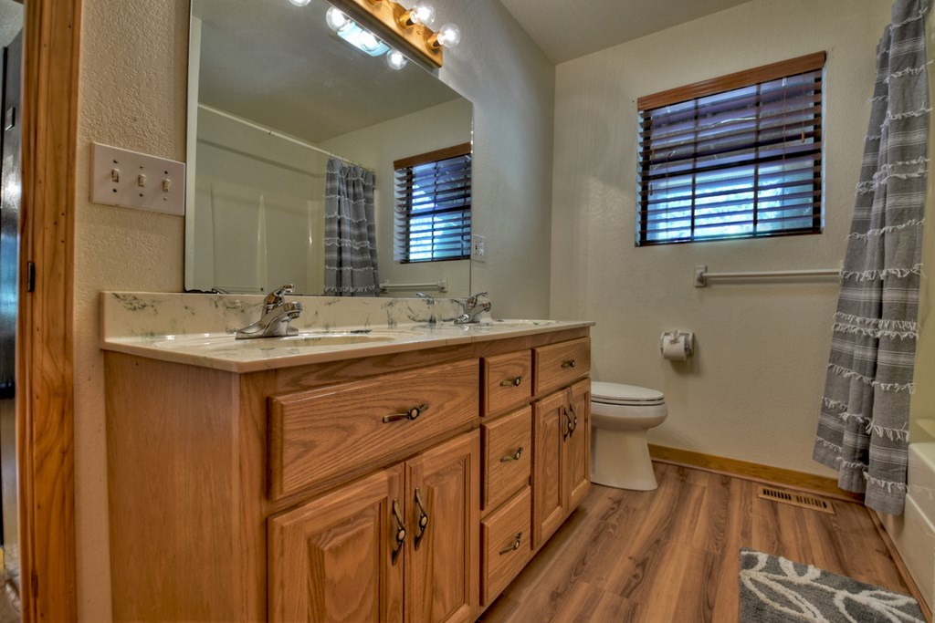 125 Pine View Lane