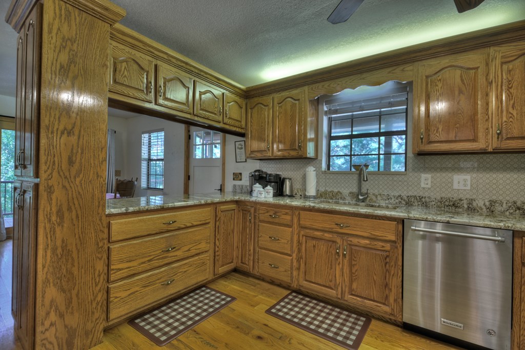 125 Pine View Lane